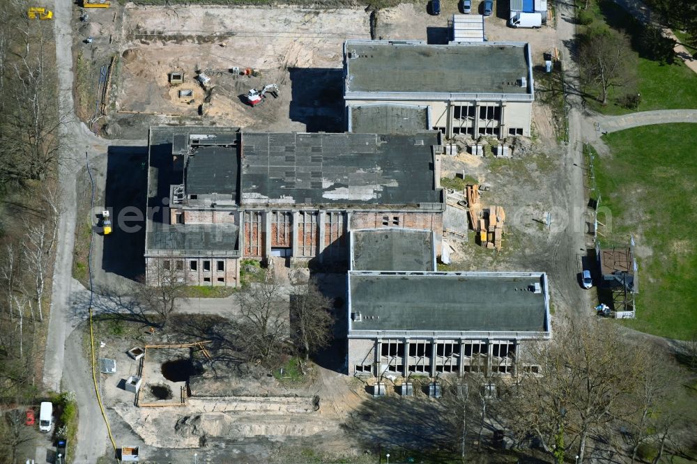 Zinnowitz from above - Construction for the reconstruction and expansion of the old buildings listed building Kulturhaus in Zinnowitz on the island of Usedom in the state Mecklenburg - Western Pomerania, Germany