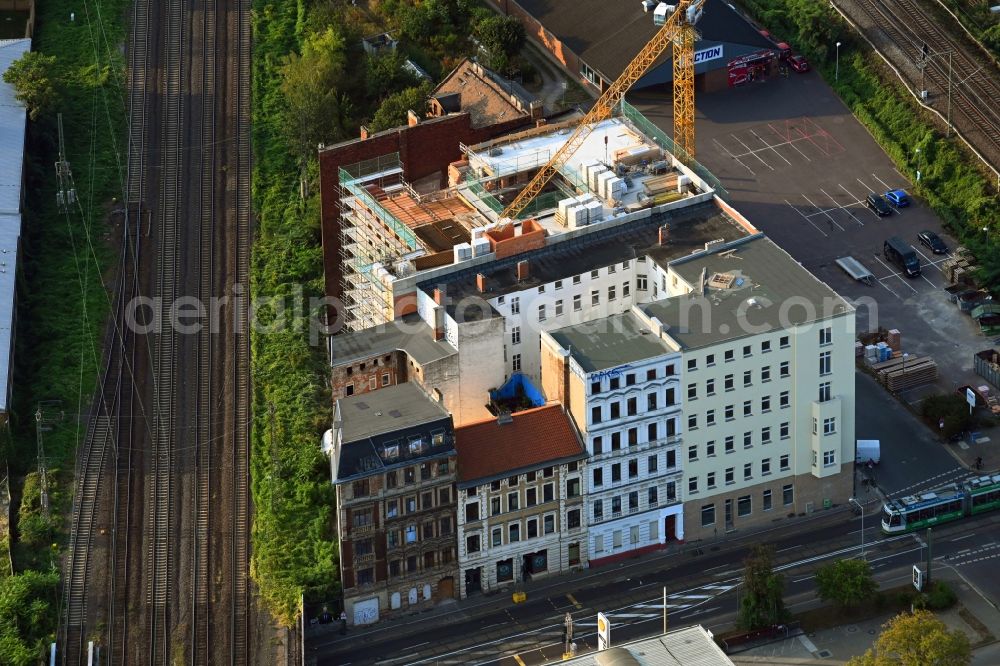 Aerial photograph Magdeburg - Construction for the reconstruction eines Mehrfonilienhaus Am Sudenburger Tor in Magdeburg in the state Saxony-Anhalt, Germany