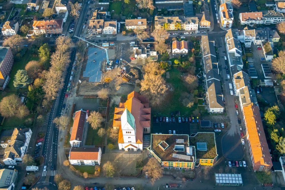 Gladbeck from the bird's eye view: New construction site for the construction of a kindergarten building and Nursery school on Postallee - Mittelstrasse in Gladbeck at Ruhrgebiet in the state North Rhine-Westphalia, Germany