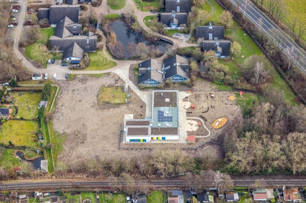Hamm from above - New construction site for the construction of a kindergarten building and Nursery school Caldenhofer Weg - Ahornallee in Hamm at Ruhrgebiet in the state North Rhine-Westphalia, Germany
