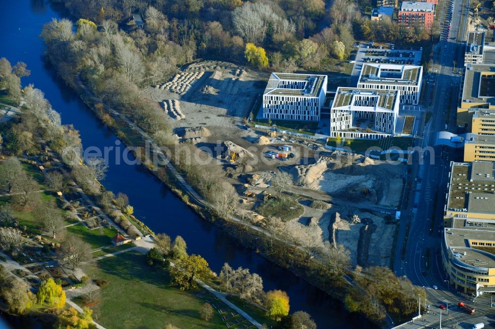 Aerial photograph Potsdam - Building site for the construction and layout of a new park with paths and green areas in the district Suedliche Innenstadt in Potsdam in the state Brandenburg, Germany