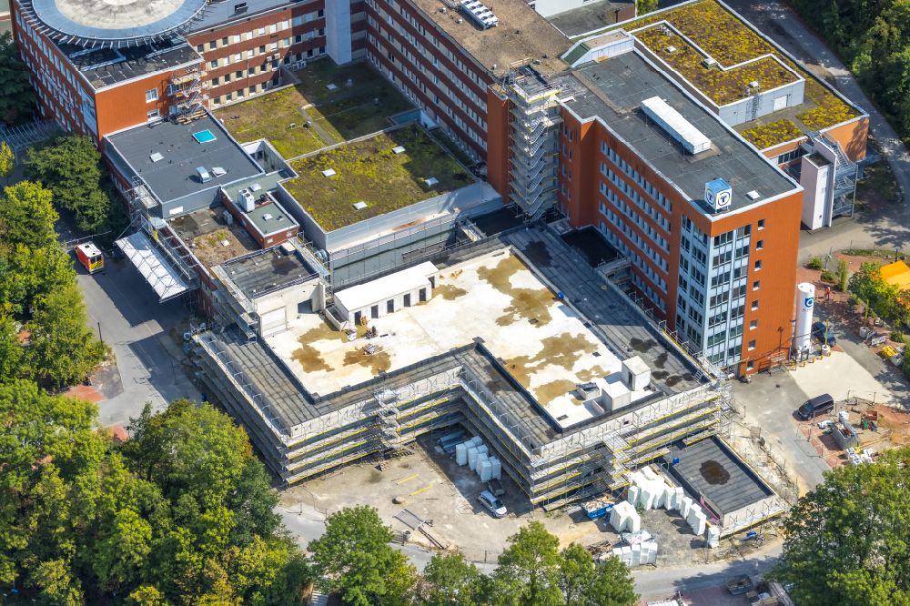 Aerial image Hamm - Construction site for the extension and renovation of a building on the clinic premises of the hospital St. Barbara-Klinik Hamm-Heessen GmbH Am Heessener Wald in the district Heessen in Hamm at Ruhrgebiet in the state North Rhine-Westphalia, Germany