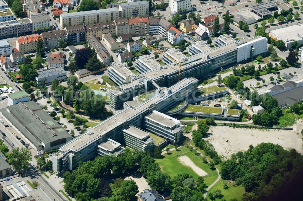 Aerial photograph Augsburg - Construction for the reconstruction on Gebaeudekomplex of Deutsche Rentenversicherung Schwaben on Dieselstrasse in Augsburg in the state Bavaria, Germany