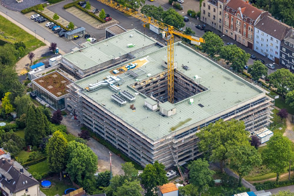 Aerial photograph Herne - Construction site for the renovation of a building on the clinic premises of the hospital Rheumazentrum Ruhrgebiet in the district Wanne-Eickel in Herne at Ruhrgebiet in the state North Rhine-Westphalia, Germany