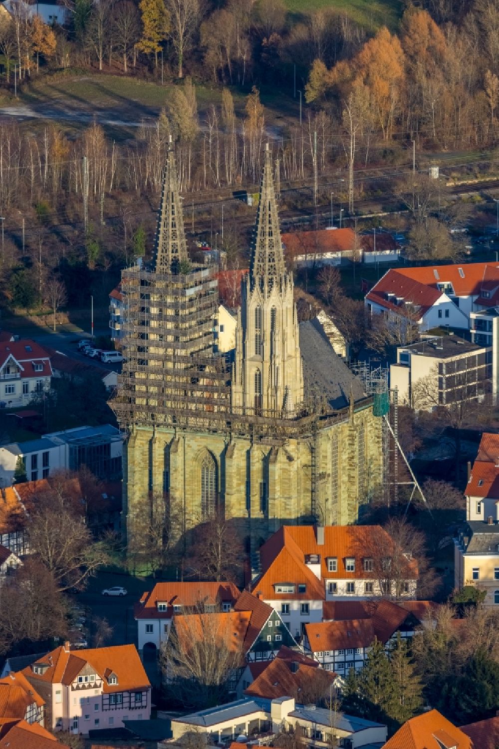 Aerial photograph Soest - Construction site for renovation at the church building of the Sankt Maria zur Wiese in Soest in the federal state of North Rhine-Westphalia, Germany