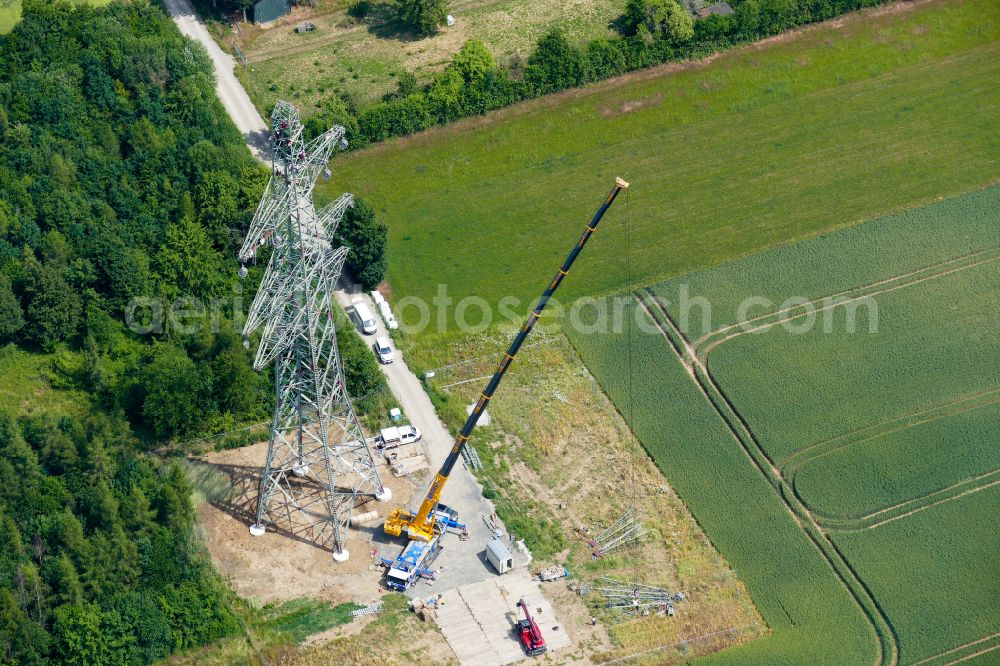 Göttingen from the bird's eye view: Construction on electric pole installation in Goettingen in the state Lower Saxony, Germany