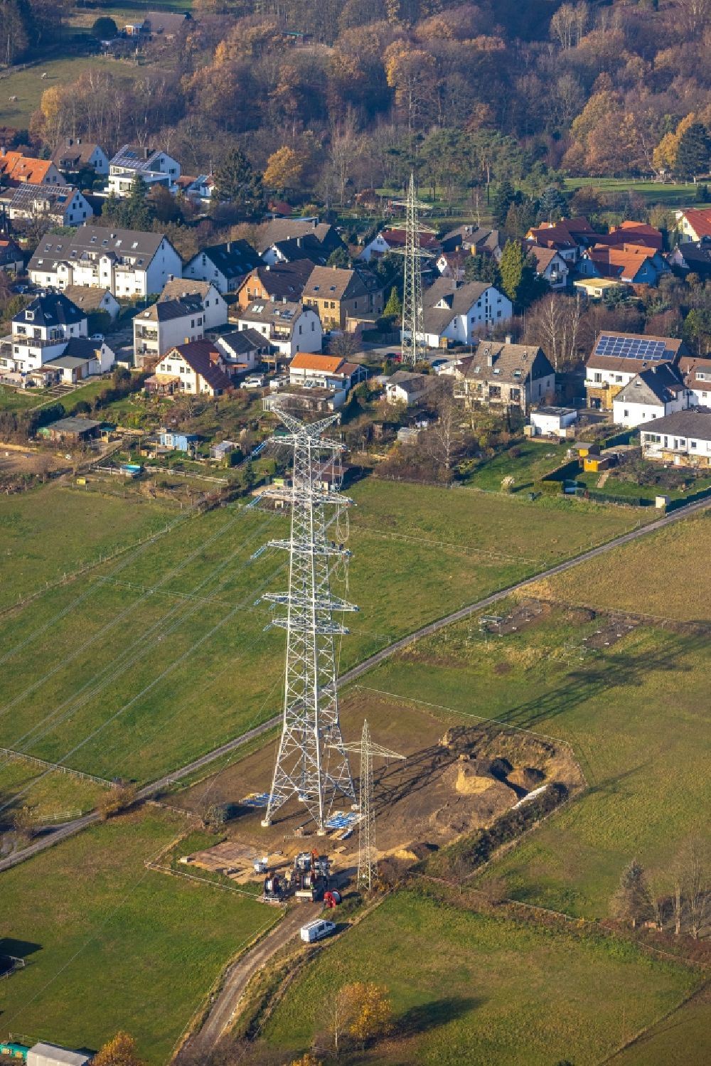 Aerial photograph Herdecke - Construction on electric pole installation in the district Ende in Herdecke in the state North Rhine-Westphalia, Germany
