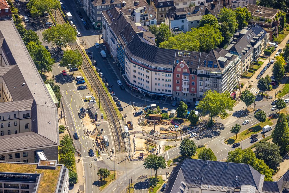 Aerial image Essen - Construction site for the laying of pipelines for the sewer on place Haumannplatz - Zweigertstrasse in the district Holsterhausen in Essen at Ruhrgebiet in the state North Rhine-Westphalia, Germany
