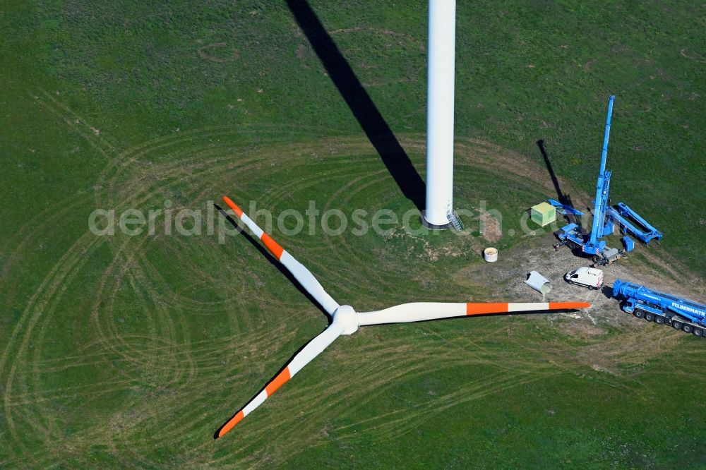 Aerial photograph Kemberg - Construction site for wind turbine installation on a field in Kemberg in the state Saxony-Anhalt, Germany