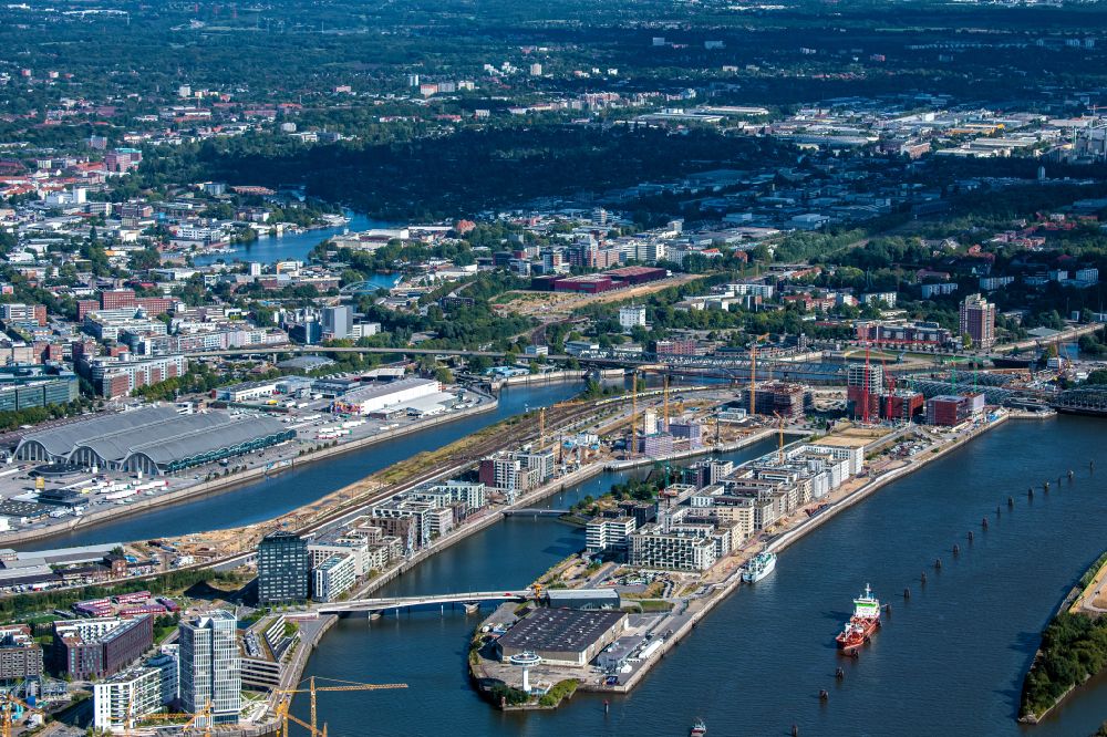 Aerial image Hamburg - Construction sites for residential and commercial buildings in the Baakenhafen along the Baakenallee in HafenCity in Hamburg, Germany