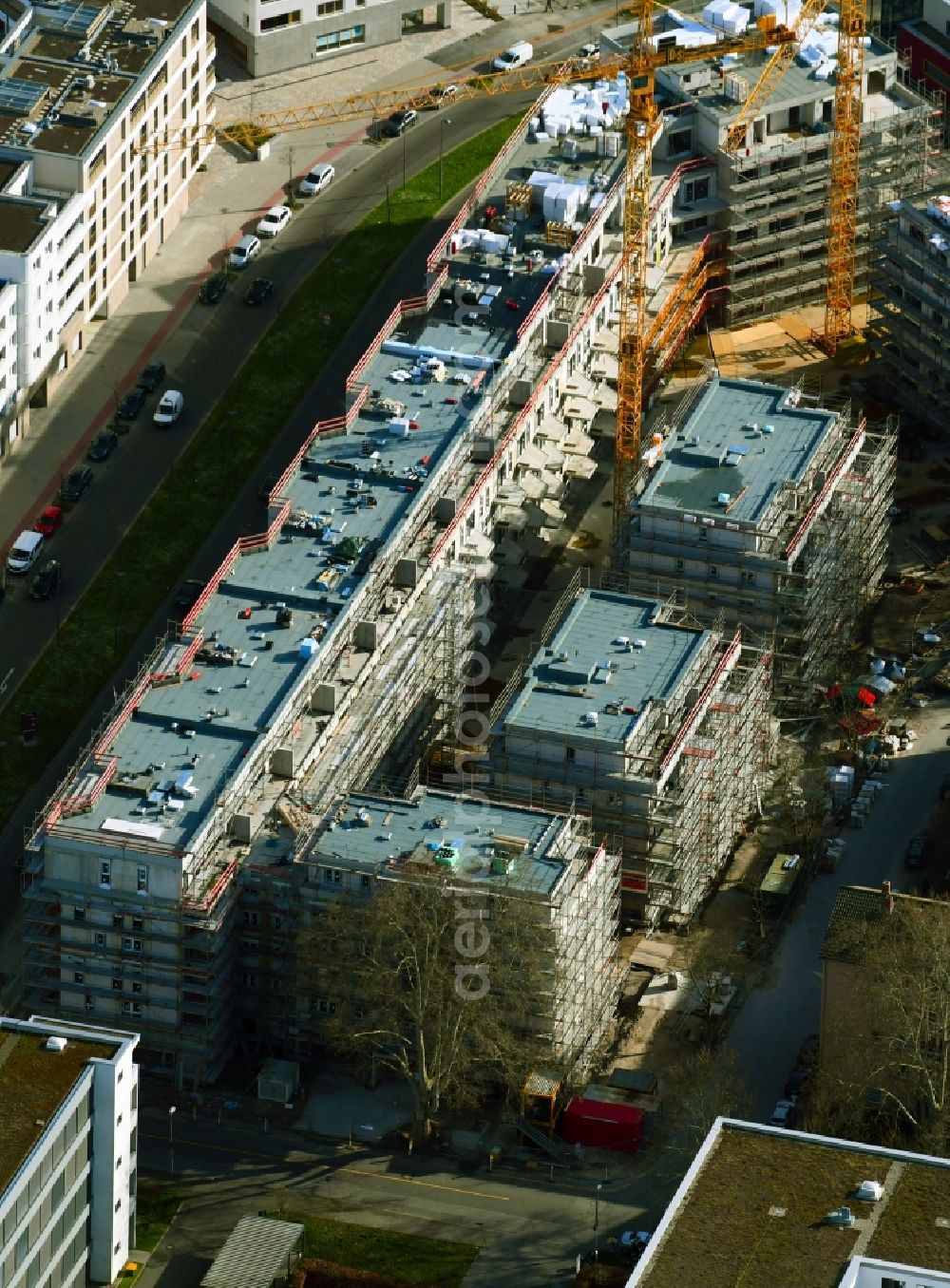 Ludwigshafen am Rhein from above - Construction site for City Quarters Building of the building project of LUV Ludwigshafen on Gneisenaustrasse - Rheinallee in Ludwigshafen am Rhein in the state Rhineland-Palatinate, Germany