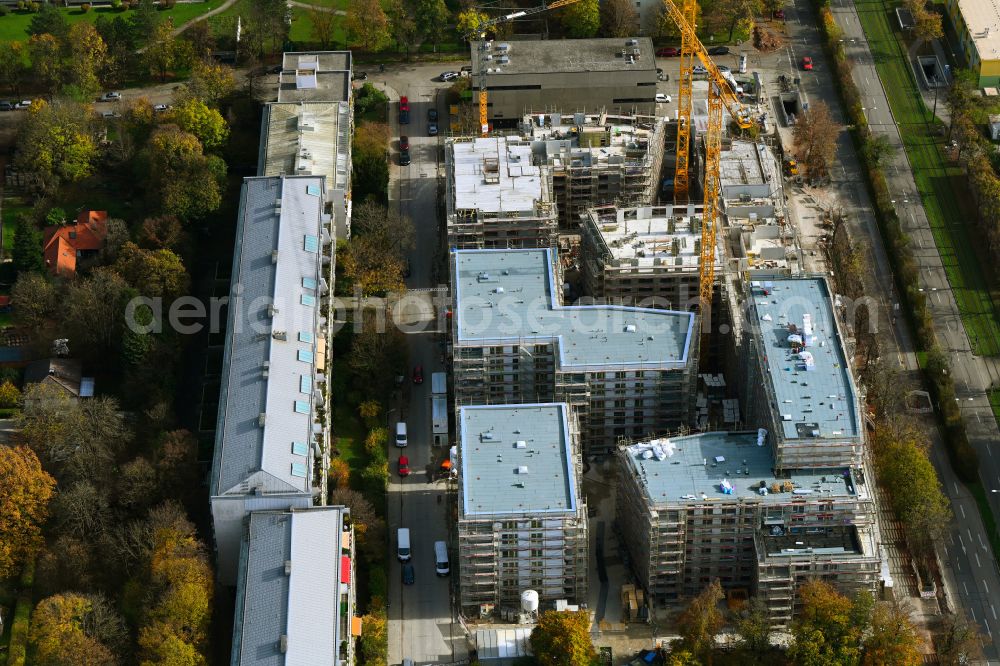 München from the bird's eye view: Construction site for City Quarters Building Zschokke quarter of the project Laim-Westend on Zschokkestrasse - Wilhelm-Riehl-Strasse in the district Laim in Munich in the state Bavaria, Germany