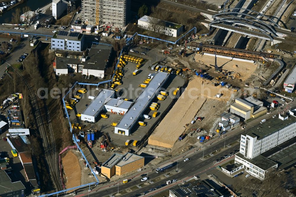 Aerial image Berlin - Civil engineering construction sites for construction of the extension of the urban motorway - Autobahn Autobahn A100 in Berlin Neukoelln
