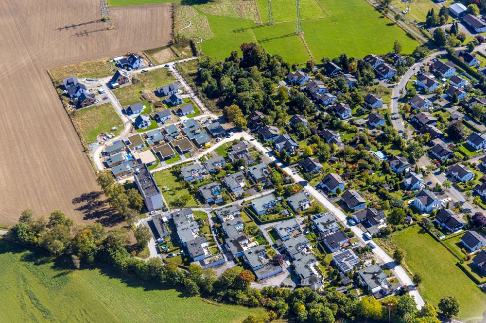 Aerial photograph Schmallenberg - Construction sites for new construction residential area of detached housing estate on street Waldenburger Strasse in Schmallenberg at Sauerland in the state North Rhine-Westphalia, Germany