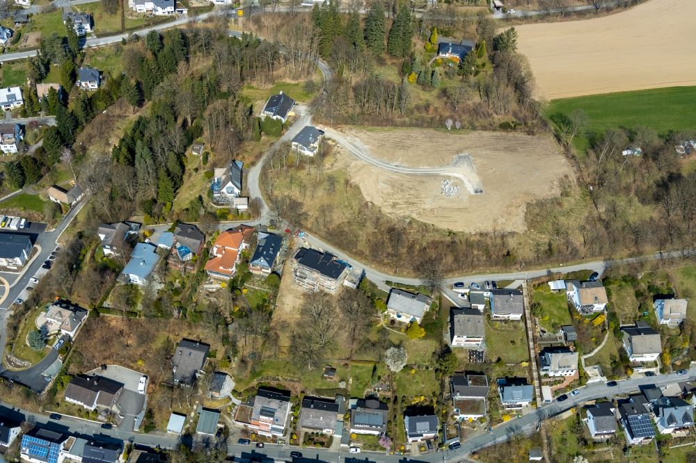 Aerial photograph Meschede - Construction sites for new construction residential area of detached housing estate Unterm Hasenfeld in Meschede in the state North Rhine-Westphalia, Germany
