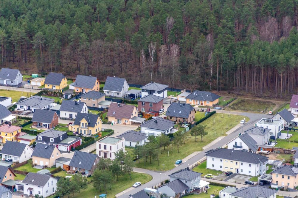 Aerial photograph Ludwigsfelde - Construction sites for new construction residential area of detached housing estate Waldsiedlung Rouseaupark in Ludwigsfelde in the state Brandenburg