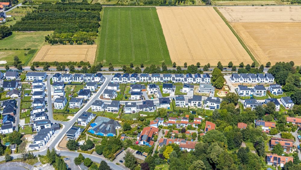 Aerial photograph Soest - Construction sites for new construction residential area of detached housing estate Am Walzwerk in Soest in the state North Rhine-Westphalia, Germany