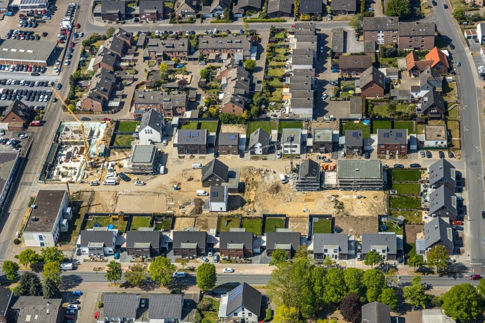 Aerial image Wesel - Construction sites for new construction residential area of detached housing estate on Elsbeth-Eich-Weg - Quadenweg in Wesel in the state North Rhine-Westphalia, Germany
