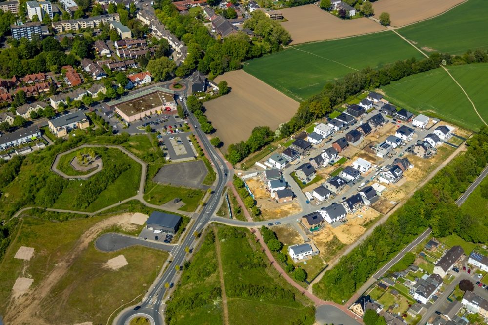 Bochum from above - Construction sites for new construction residential area of detached housing estate Wohnpark Hiltrop on Marie-Luise-Tanski-Strasse in the district Hiltrop in Bochum in the state North Rhine-Westphalia, Germany
