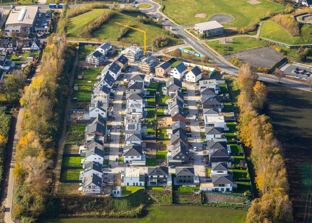 Bochum from the bird's eye view: Construction sites for new construction residential area of detached housing estate Wohnpark Hiltrop on Marie-Luise-Tanski-Strasse in the district Hiltrop in Bochum at Ruhrgebiet in the state North Rhine-Westphalia, Germany