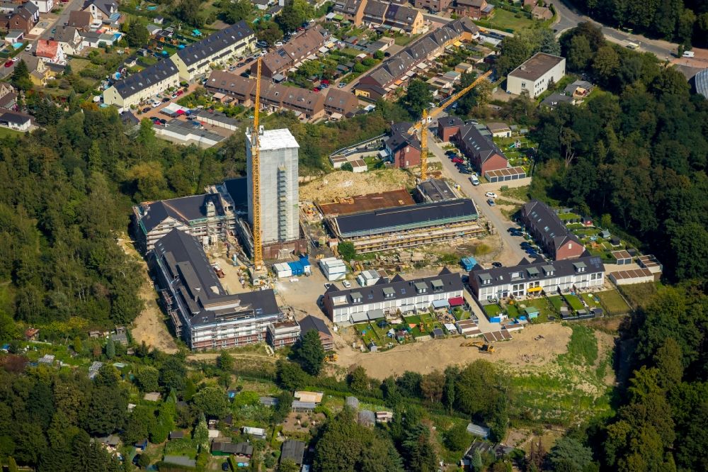Aerial photograph Oberhausen - Construction sites and development area for a new residential estate on site of the former mining pit and mine shaft IV of the Zeche Osterfeld in Oberhausen in the state of North Rhine-Westphalia