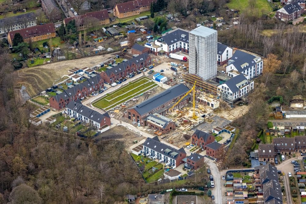 Oberhausen from above - Construction sites and development area for a new residential estate on site of the former mining pit and mine shaft IV of the Zeche Osterfeld in Oberhausen at Ruhrgebiet in the state of North Rhine-Westphalia