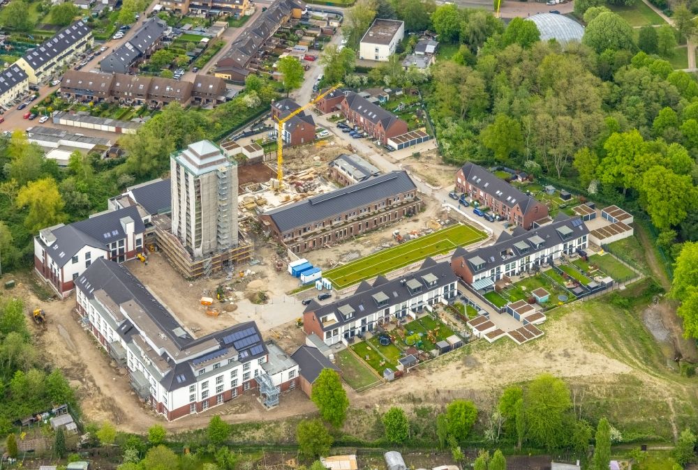 Aerial photograph Oberhausen - Construction sites and development area for a new residential estate on site of the former mining pit and mine shaft IV of the Zeche Osterfeld in Oberhausen at Ruhrgebiet in the state of North Rhine-Westphalia