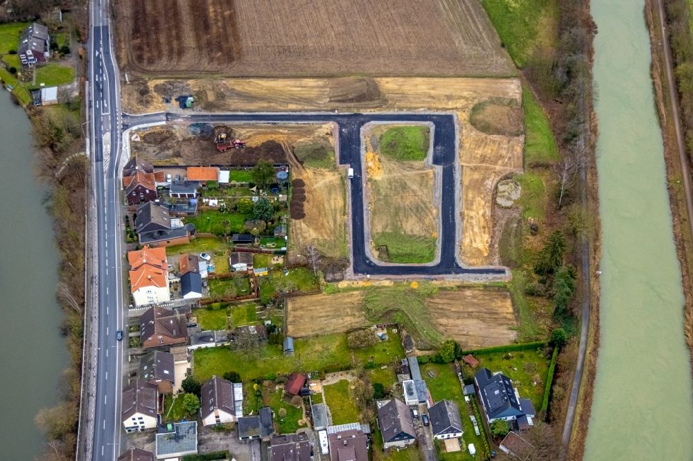 Hamm from the bird's eye view: Construction sites for new construction residential area of detached housing estate Im Fuchswinkel - Lippestrasse in the district Heessen in Hamm at Ruhrgebiet in the state North Rhine-Westphalia, Germany