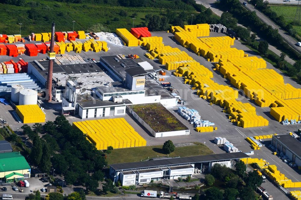 Malsch from the bird's eye view: Building Materials and logistics center of Bau- and Projektmanagement Sued GmbH - Ytong Bausatzhaus Partner on Daimlerstrasse in Malsch in the state Baden-Wurttemberg, Germany