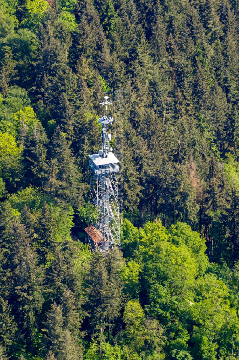Aerial photograph Eichstetten am Kaiserstuhl - Structure of the observation tower Eichelspitzturm in Eichstetten am Kaiserstuhl in the state Baden-Wurttemberg, Germany