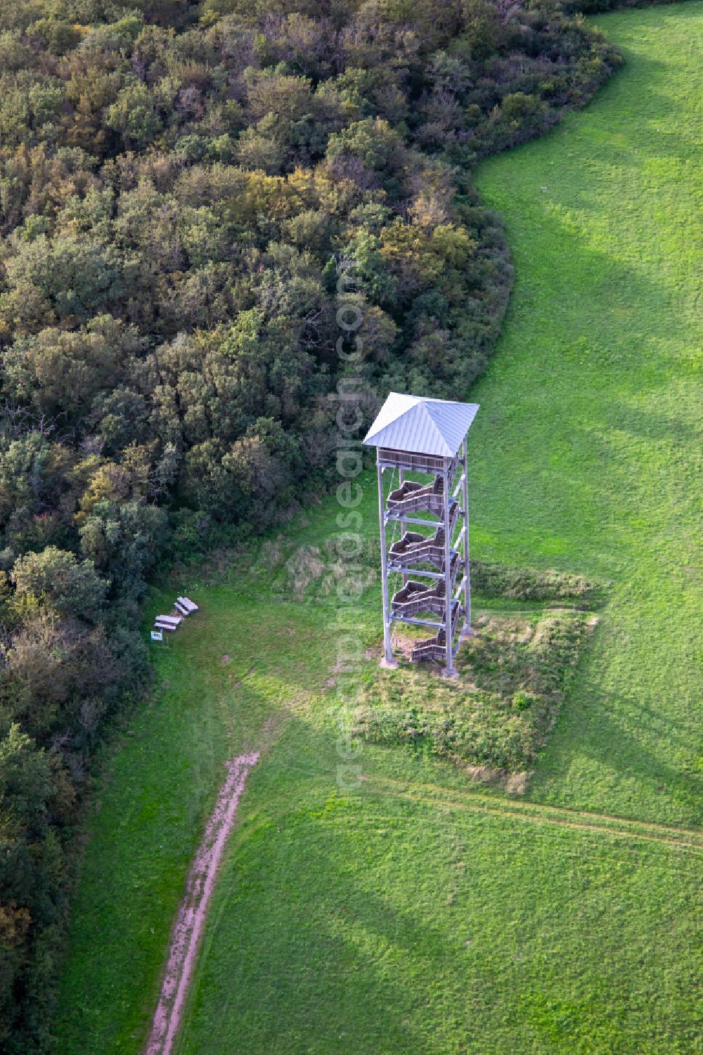Aerial image Schloßböckelheim - Structure of the observation tower Heimbergturm in Schlossboeckelheim in the state Rhineland-Palatinate, Germany