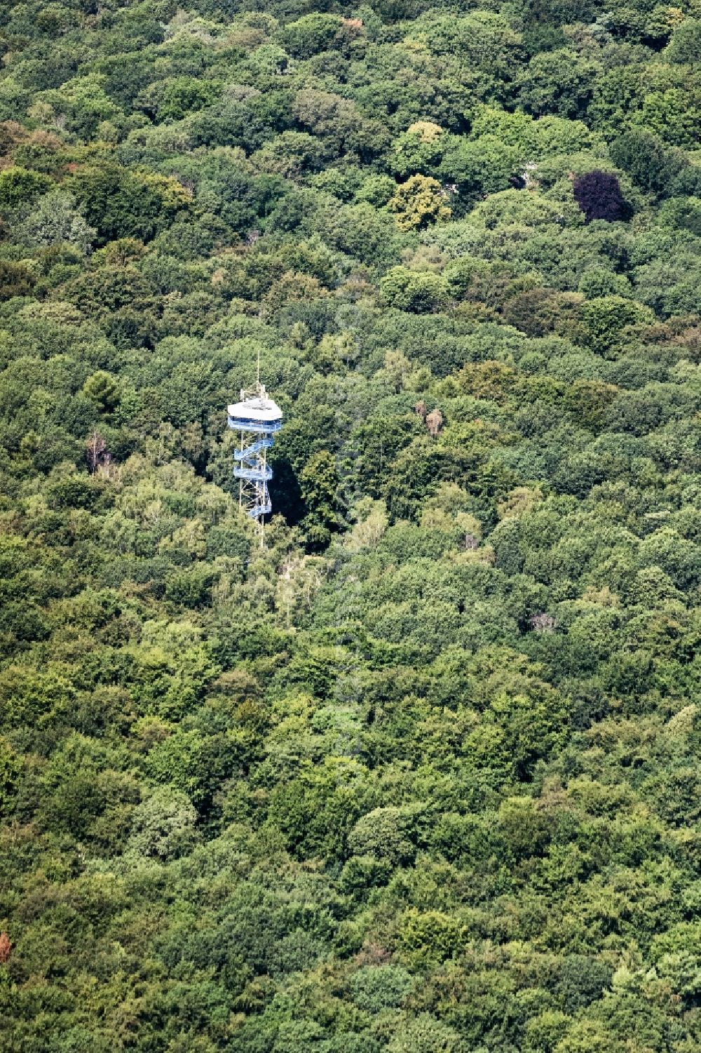 Aerial photograph Krefeld - Structure of the observation tower Johannesturm in Krefeld in the state North Rhine-Westphalia, Germany