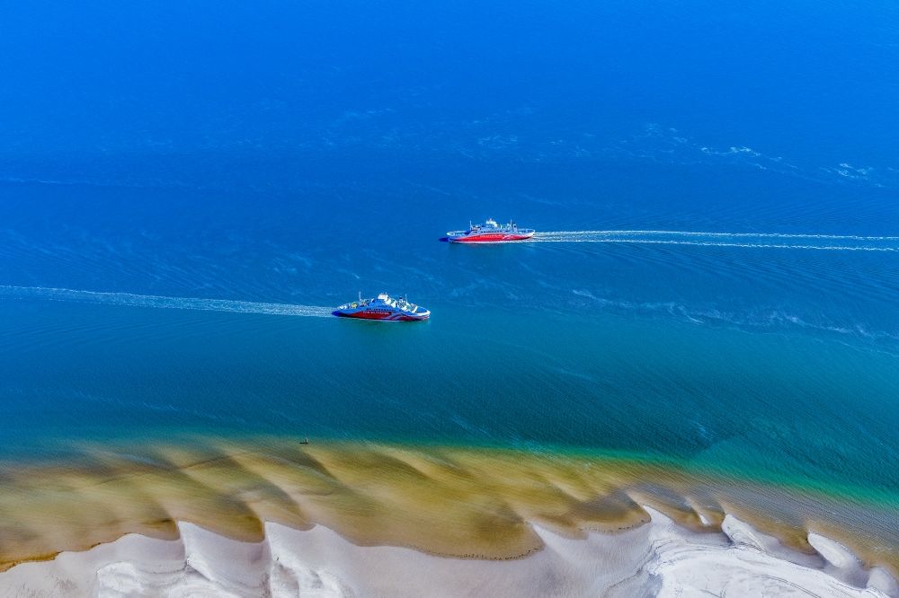 Aerial image Römö - Encounter of both ships of the FRS Sylt ferry between in List and Romo on Sylt in the state Schleswig-Holstein, Germany