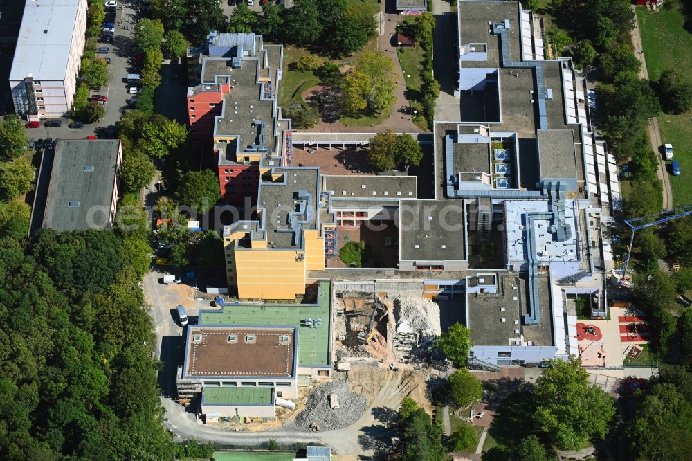 Aerial photograph Würzburg - Home for disabled people and workshop Assisted Living Zentrum fuer Koerperbehinderte in the district Heuchelhof in Wuerzburg in the state Bavaria, Germany