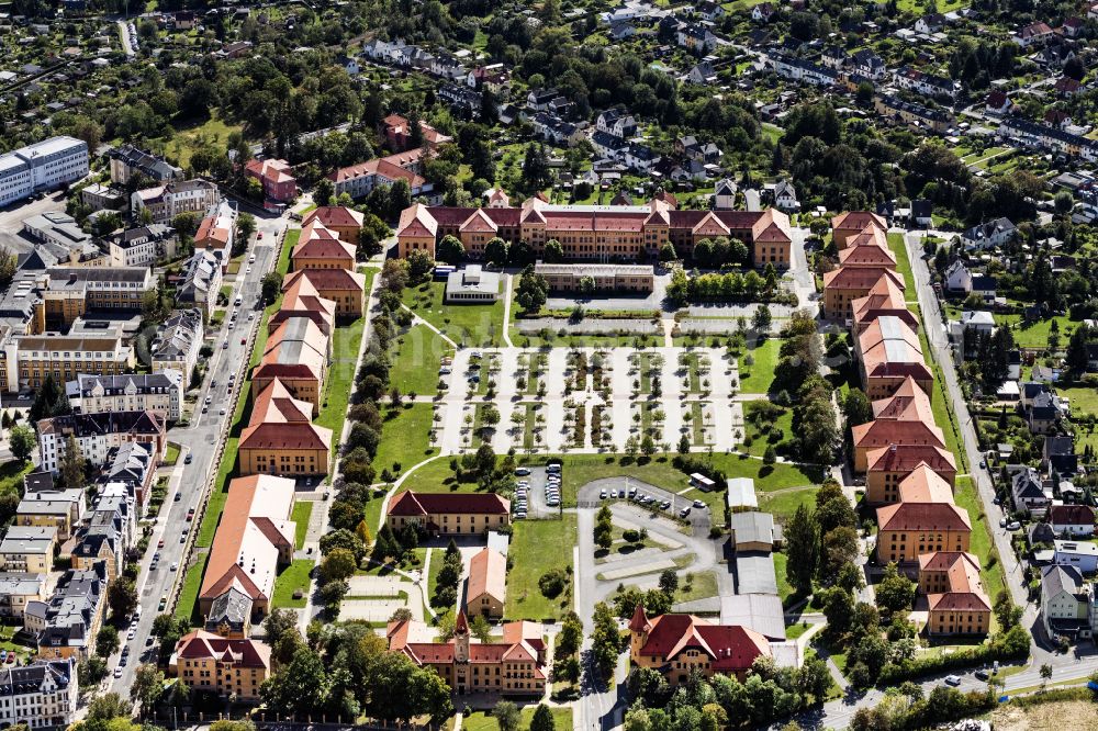 Aerial image Plauen - City administration, authority center and district court as well as office and service industries in the building complex of the former military barracks officers' college (OHS) of the border troops of the GDR on Europaratstrasse in Plauen Vogtland in the state of Saxony