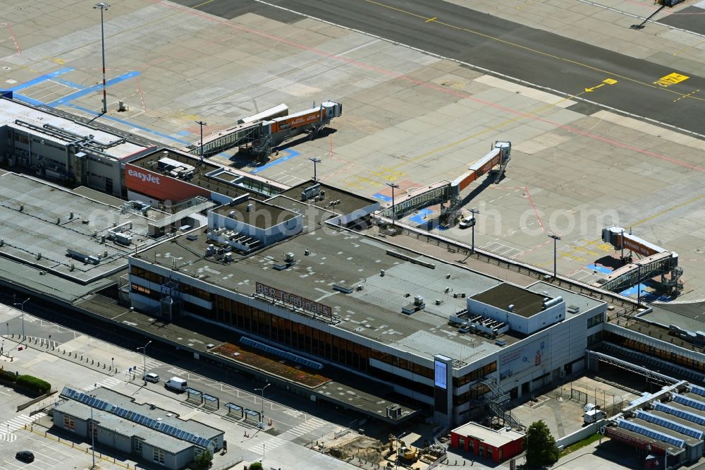 Schönefeld from above - Dispatch building and terminals on the premises of the airport BER Terminal 5 in Schoenefeld in the state Brandenburg, Germany