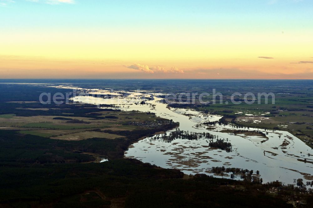 Aerial photograph Czelin - Riparian areas and flooded flood meadows due to a river bed leading to flood levels of Oder on street Droga bez nazwy in Czelin in West Pomeranian, Poland