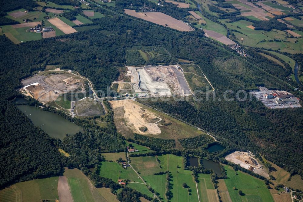 Aerial photograph Hünxe - Hills and mountain terrain of the dumped landfill of Hermann Nottenkaemper GmbH in Huenxe in the state North Rhine-Westphalia, Germany