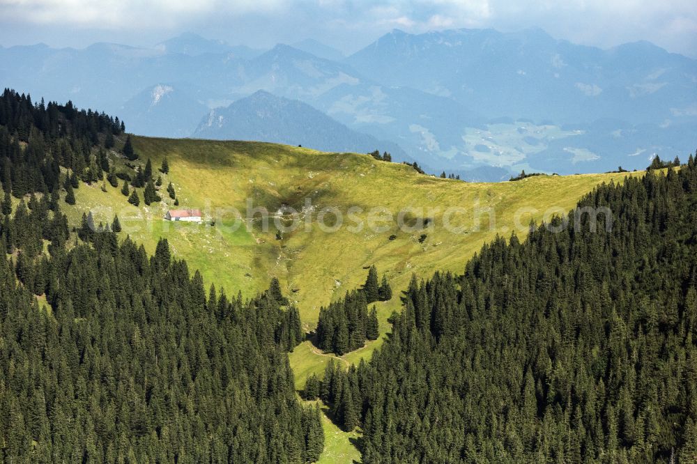 Aerial photograph Bayrischzell - Valley landscape surrounded by mountains in Bayrischzell in the state Bavaria, Germany