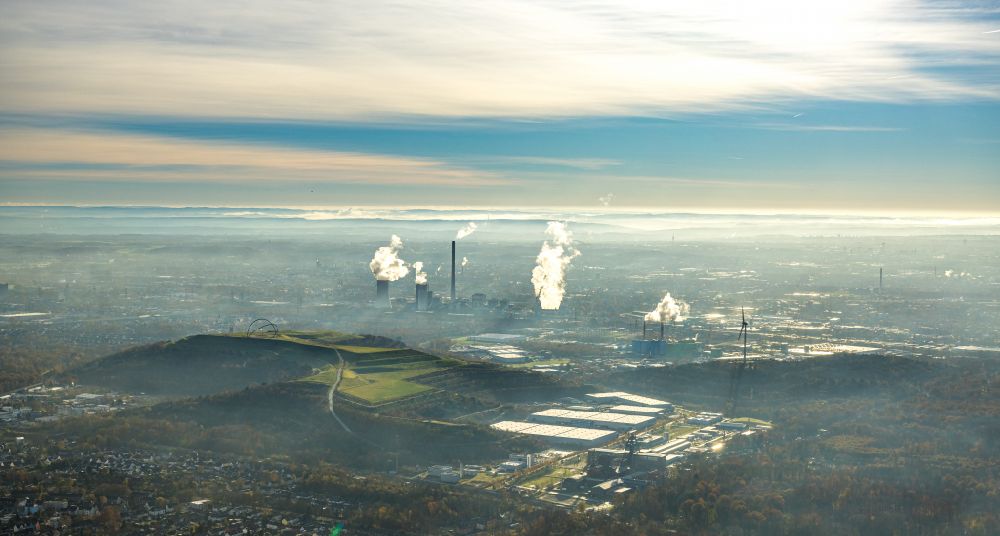 Aerial image Herten - Mining waste dump Halde Hoheward with a view of Herten in Herten in Herten in the state North Rhine-Westphalia, Germany