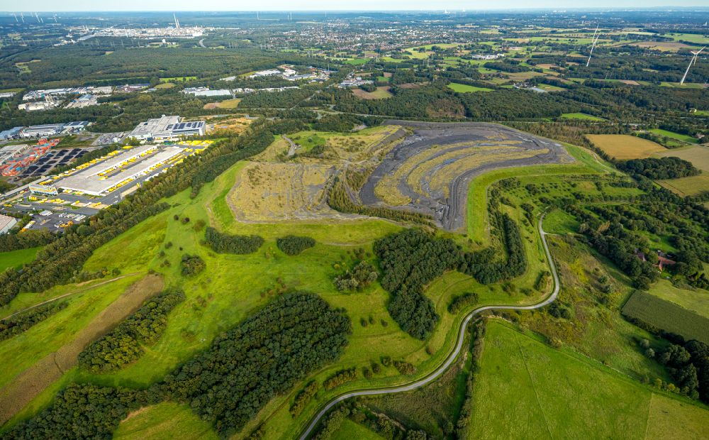 Dorsten from above - Layers of a mining waste dump Coal mining in Dorsten in the state North Rhine-Westphalia