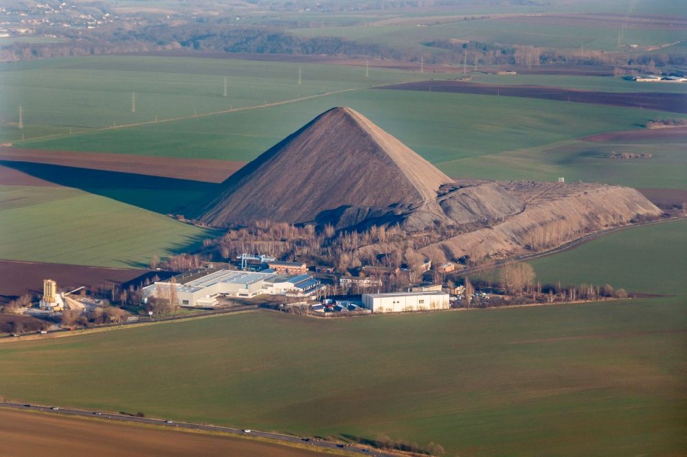 Aerial image Klostermansfeld - Layers of a mining waste dump in Mansfelder Land in Klostermansfeld in the state Saxony-Anhalt, Germany