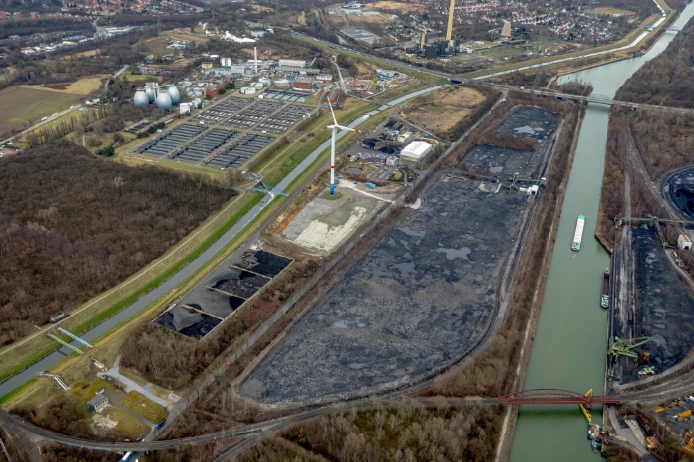 Aerial image Bottrop - Layers of a mining trunk at the Sturmshof in an industrial and commercial area with coal reserves in Bottrop in the state of North Rhine-Westphalia - NRW, Germany