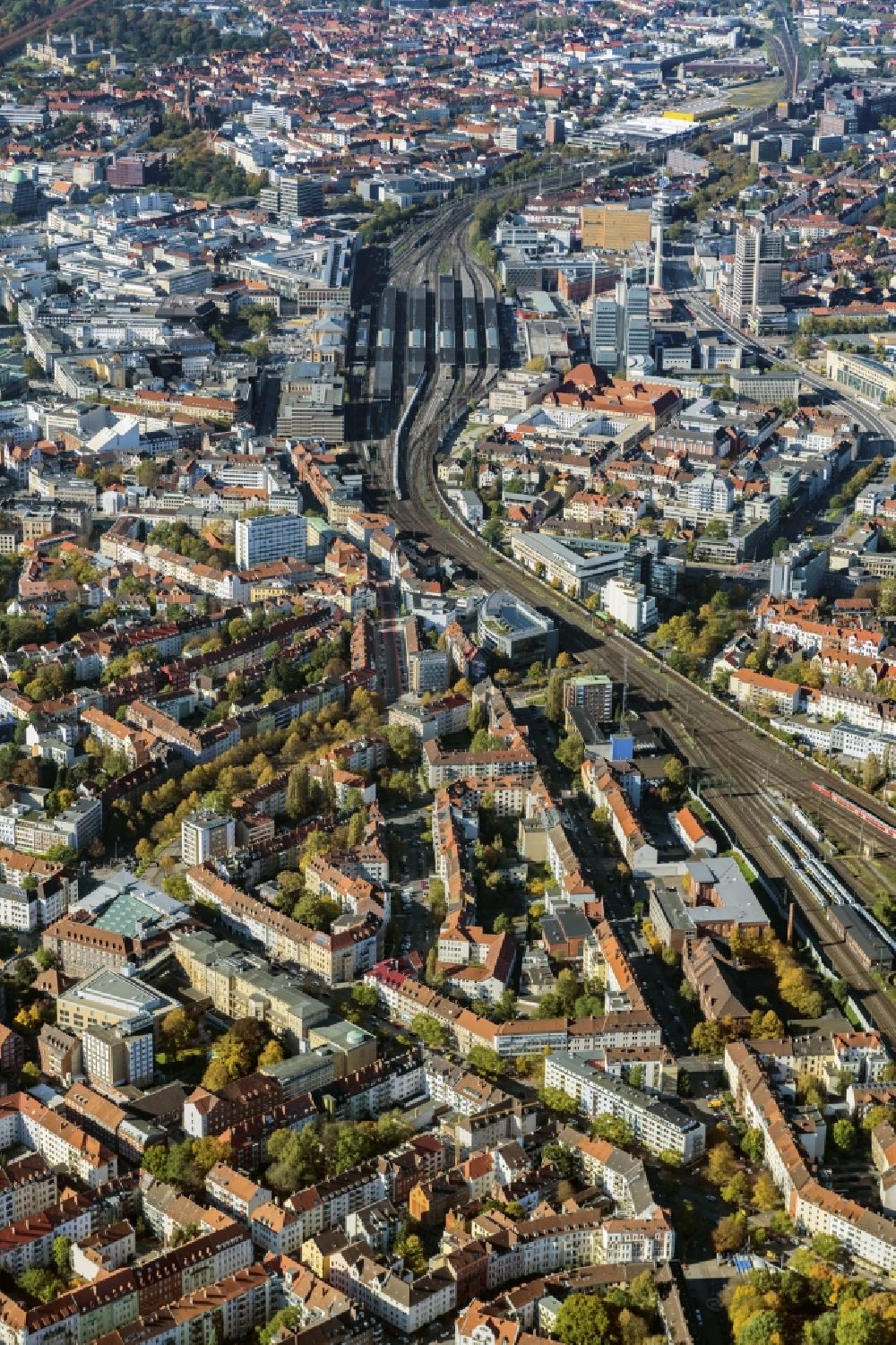 Hannover from above - Overview of downtown Mitte with main train station in Hanover in the state of Lower Saxony, Germany Track layout and buildings of the main train station of the Deutsche Bahn in Hanover in the federal state of Lower Saxony, Germany