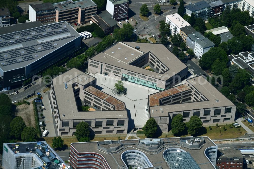 Aerial photograph Hamburg - New building of a vocational school between Anckelmannstreet and Ausschlaeger Weg in the district Borgfelde in Hamburg