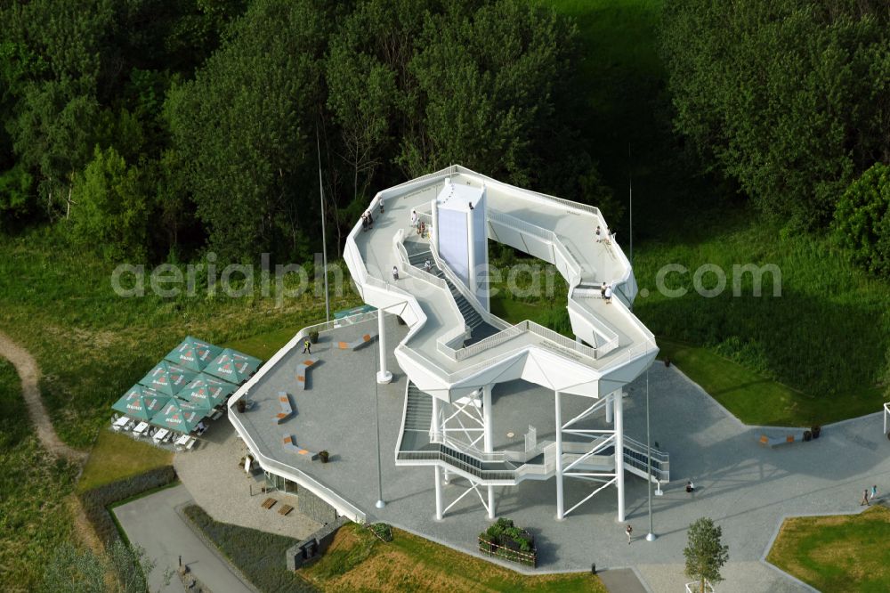 Aerial photograph Berlin - Visitor platform on park Wolkenhain on Kienberg on the former grounds of the IGA 2017 in the district of Marzahn in Berlin