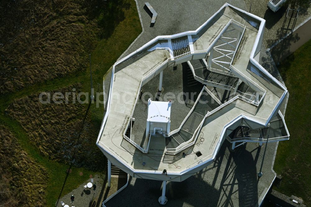 Berlin from the bird's eye view: Visitor platform on park Wolkenhain on Kienberg on the former grounds of the IGA 2017 in the district of Marzahn in Berlin