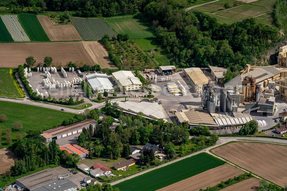 Aerial photograph Merdingen - Mixed concrete and building materials factory of at the quarry in Merdingen in the state Baden-Wuerttemberg, Germany