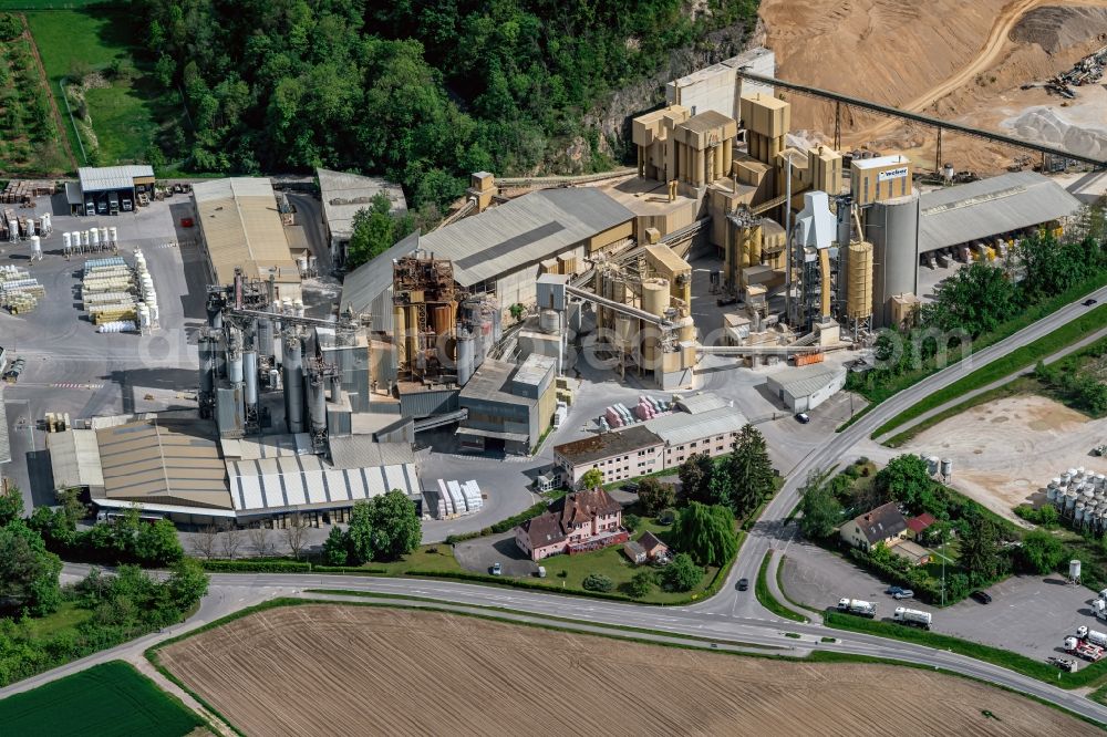 Merdingen from the bird's eye view: Mixed concrete and building materials factory of at the quarry in Merdingen in the state Baden-Wuerttemberg, Germany