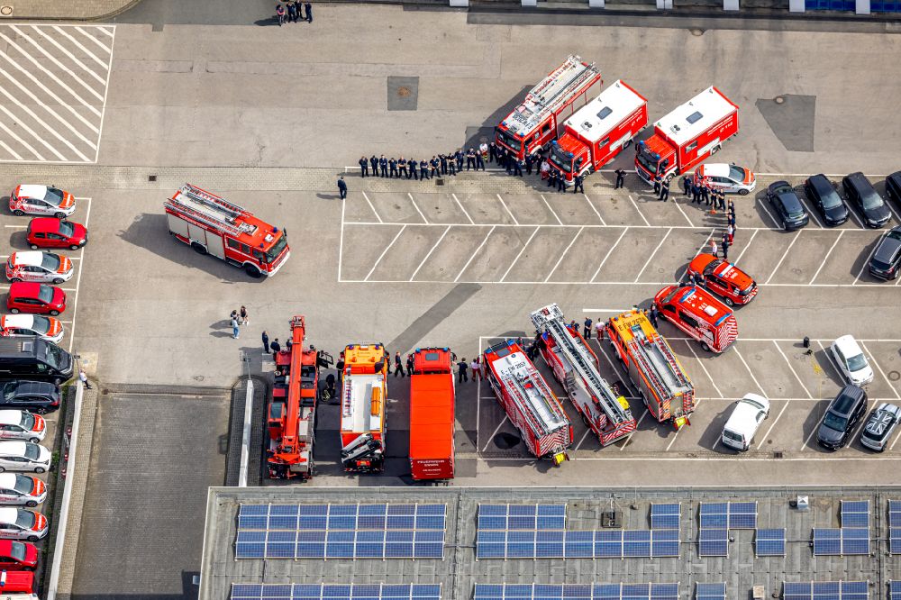 Aerial photograph Essen - Firehouse - site of the fire depot of the professional fire eating at the Iron Hand in Essen in North Rhine-Westphalia